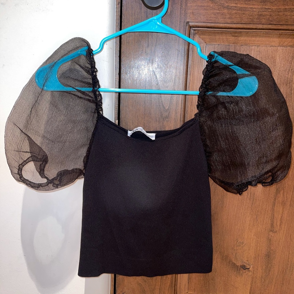 black top with sleeves